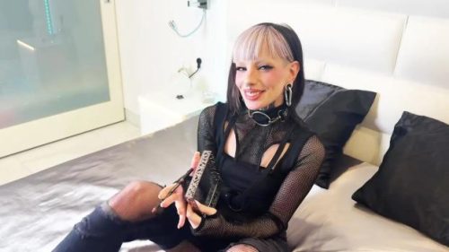 Eva Nexus cooks two guys with big dicks and reaps doubles