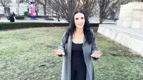 Nelly, 28 years old, a little bombshell in love with France