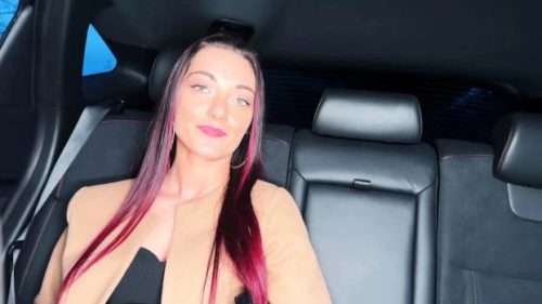 Angela thanks her private driver in her own way