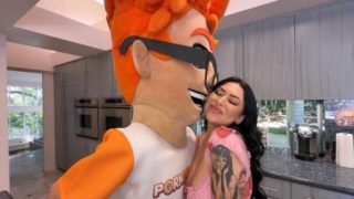 Melissa Moore Fills Up on Porn Dude Sausage